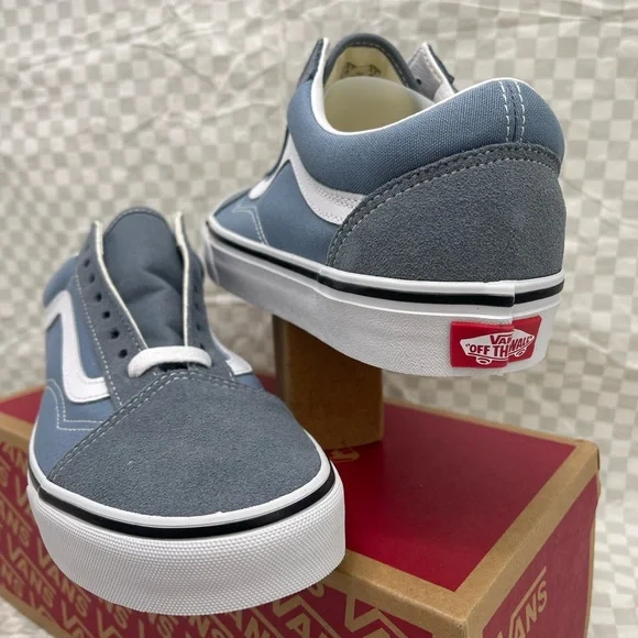 Vans Men’s Old Skool Color Theory Stormy Weather
VN000D9YRV2 Sneakers - Picture 8 of 16